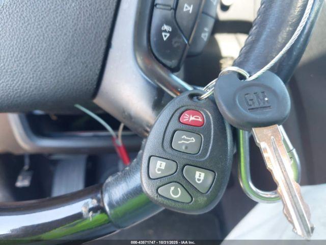 GMC Acadia Denali Image 15