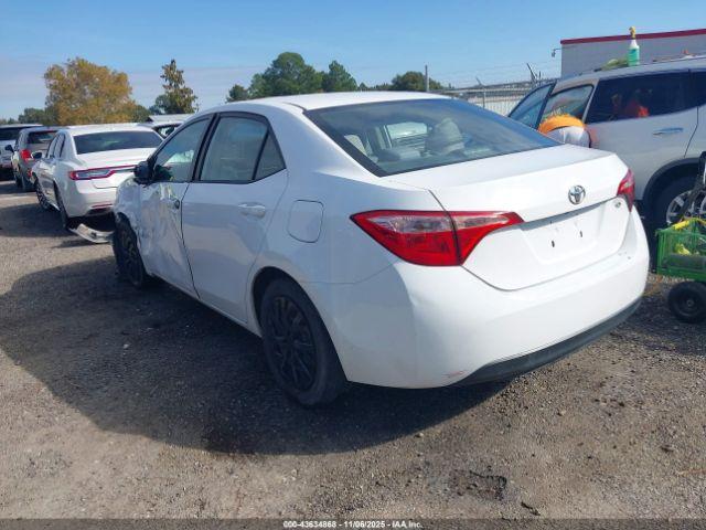 Toyota Corolla Le Image 5