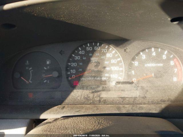 Nissan Frontier Xe Image 2