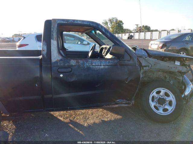 Nissan Frontier Xe Image 13