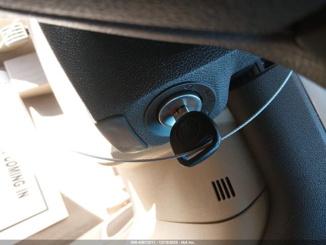 Buick Enclave Leather Image 11