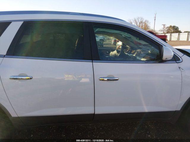 Buick Enclave Leather Image 12