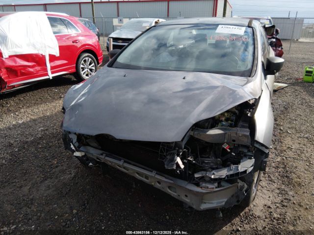 Ford Focus S Image 16