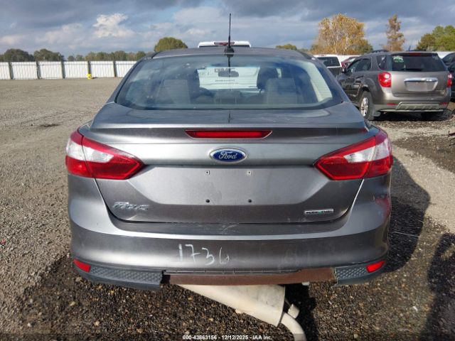 Ford Focus S Image 8