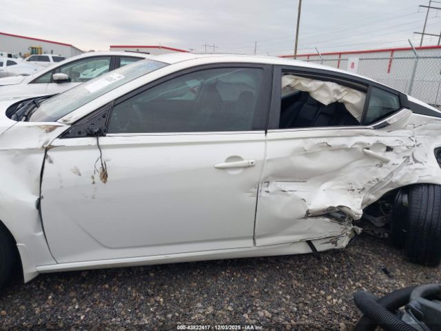 Nissan Altima Sr Fwd Image 14